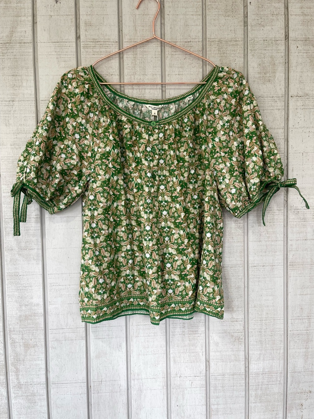 Max Studio London Green Floral Scoop Neck Tie Sleeve Top Small NWT
